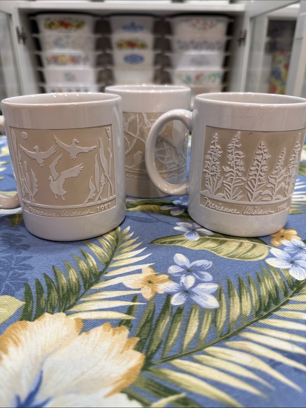 Marianne Wieland set of three Kakm Alaska mugs - Picture 1 of 7